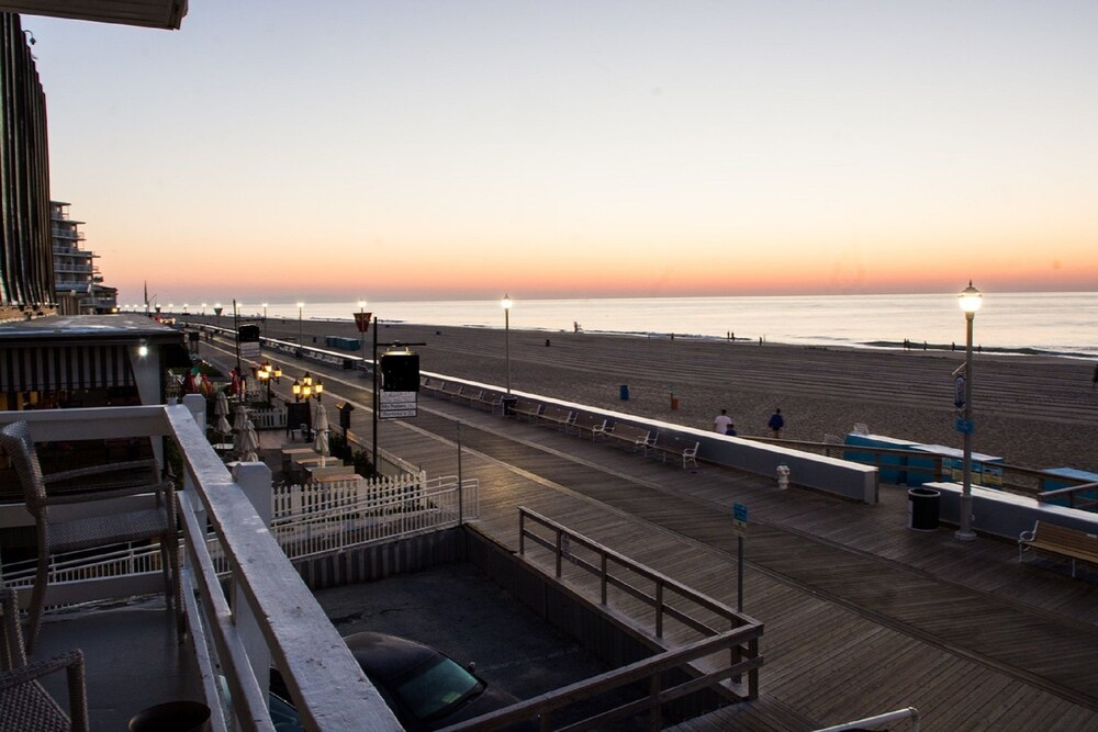 View from property, Safari Motel Boardwalk