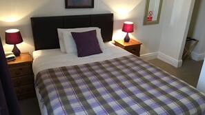 Desk, iron/ironing board, free WiFi, linens