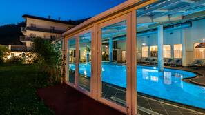 Piscine couverte