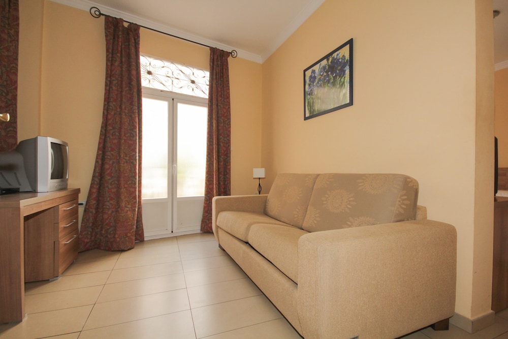 Imagen de Hostal Costa Azul (3 de 21)
