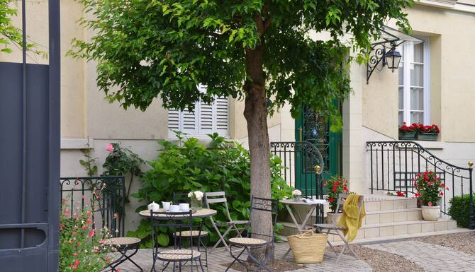 Hotel Du Manoir In Tours France Expedia