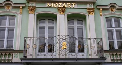 EA Hotel Mozart