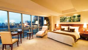 Premium bedding, down duvet, minibar, in-room safe