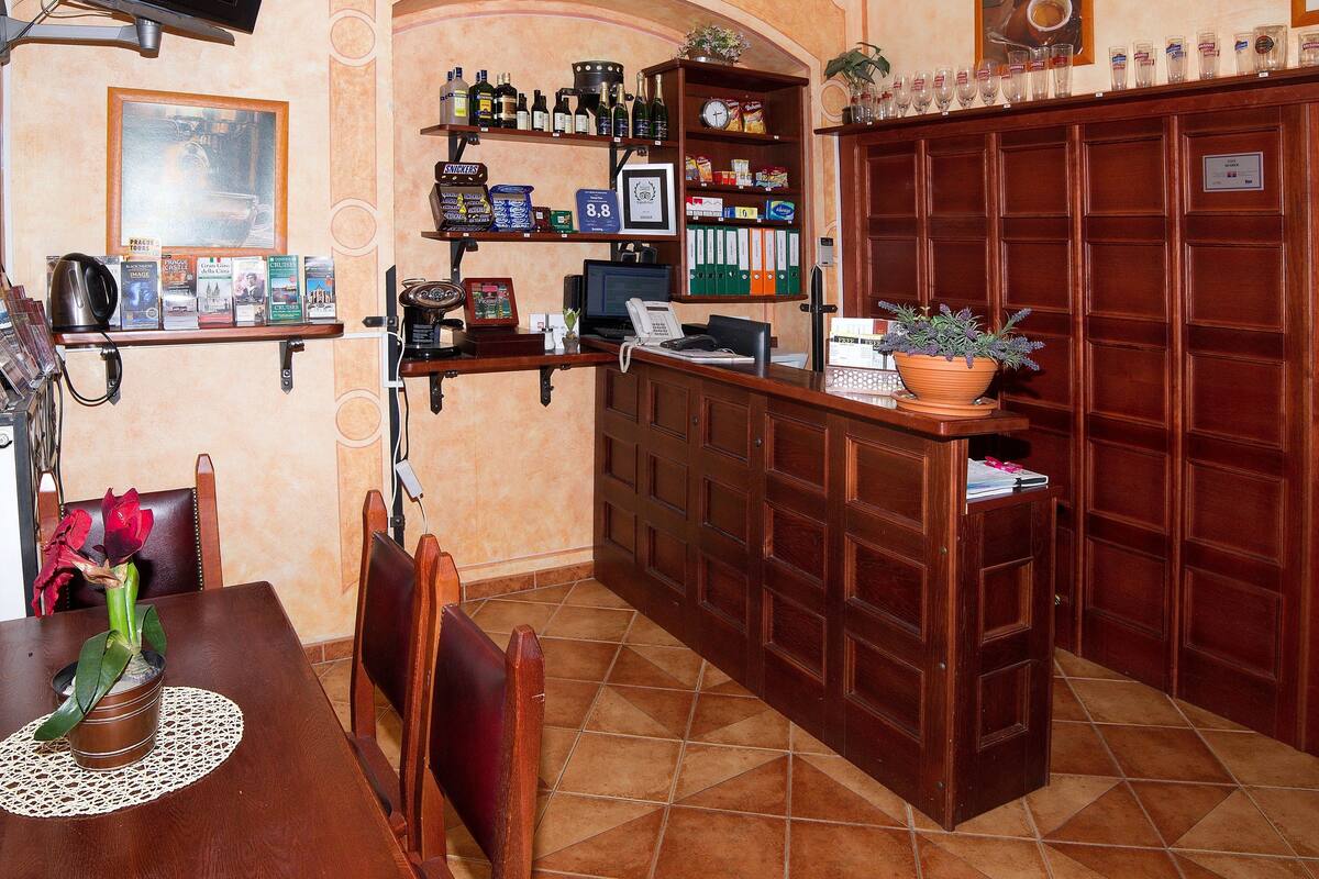 Hotel Dar In Prague Czech Republic Expedia