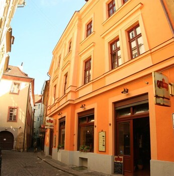 Hotel Dar Prague 63 Room Prices Reviews Travelocity