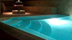 Piscine couverte