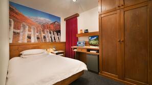 Minibar, in-room safe, desk, blackout drapes