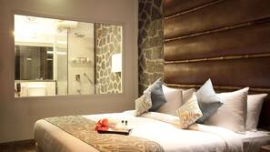 1 bedroom, minibar, in-room safe, desk