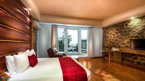 1 bedroom, minibar, in-room safe, desk