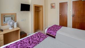 1 bedroom, desk, blackout curtains, free WiFi