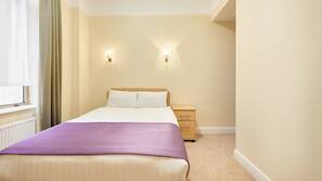 1 bedroom, desk, blackout curtains, free WiFi