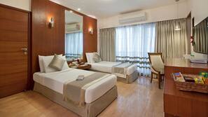 Premium bedding, minibar, in-room safe, desk