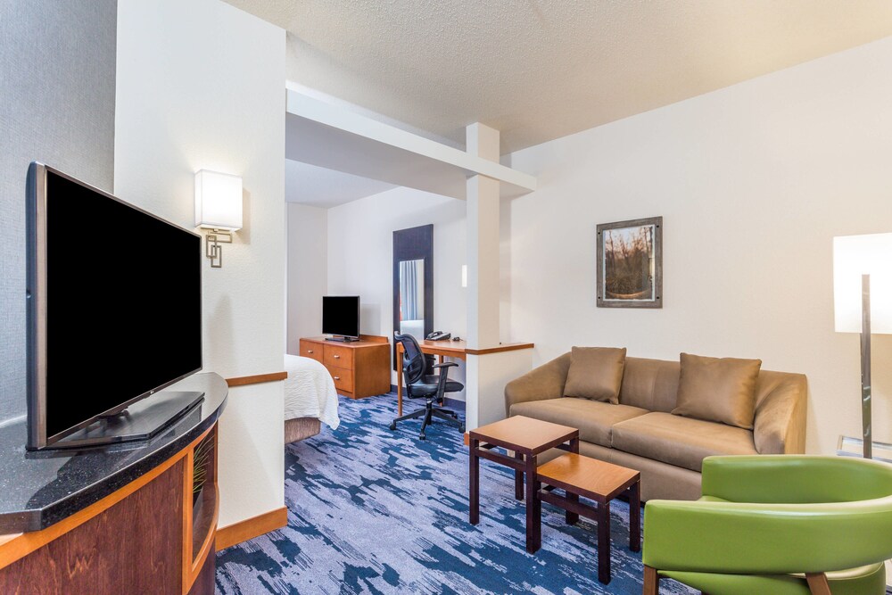 Fairfield Inn & Suites by Marriott Madison East