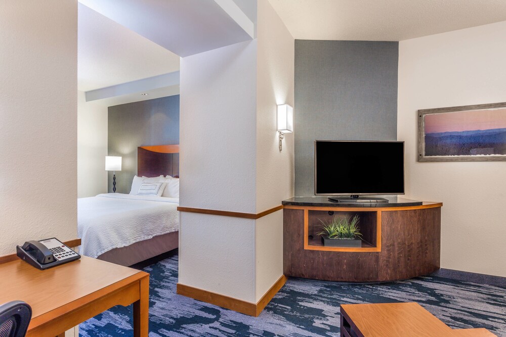 Fairfield Inn & Suites by Marriott Madison East