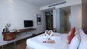 Premium bedding, minibar, in-room safe, desk