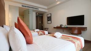 Premium bedding, minibar, in-room safe, desk