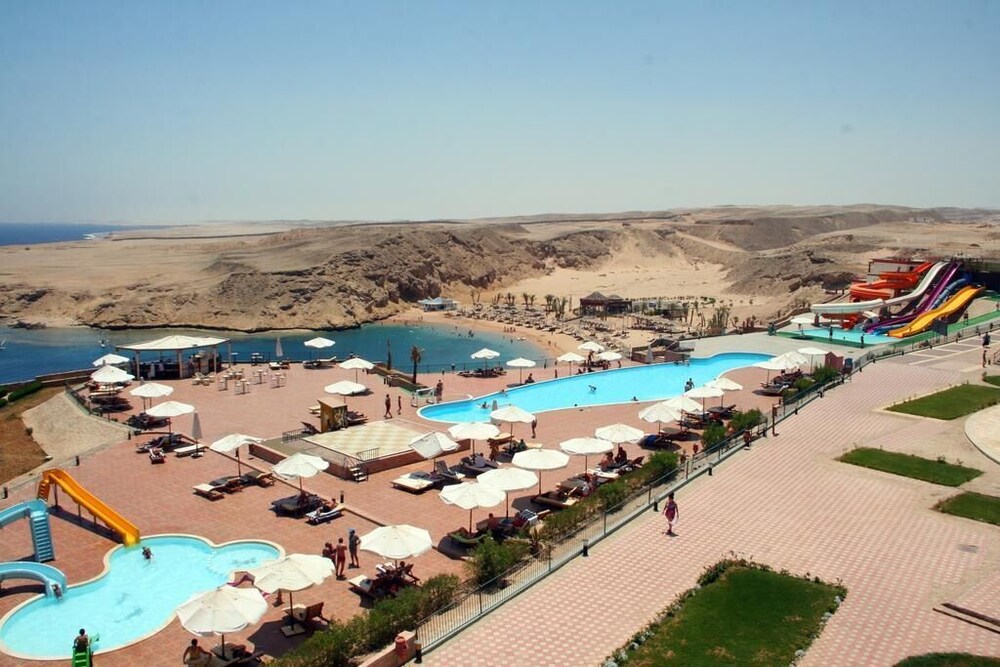 Red Sea Taj Mahal Resort u0026 Aqua Park Makadi Bay, EGY - Best Price Guarantee  | lastminute.com.au