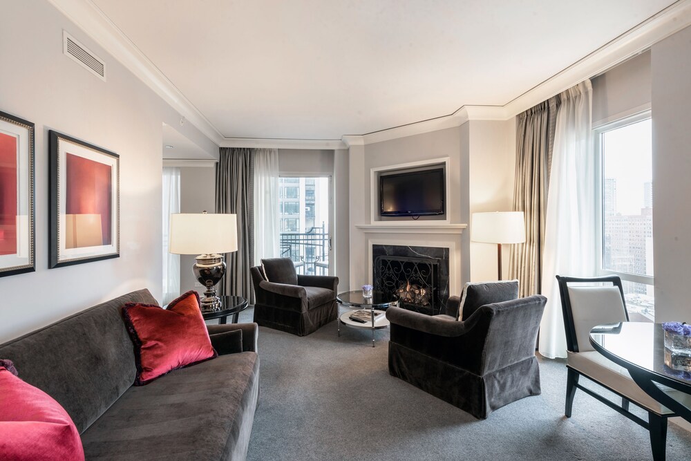 Waldorf Astoria Chicago in Chicago Best Rates & Deals on Orbitz