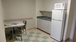 Full-size fridge, microwave