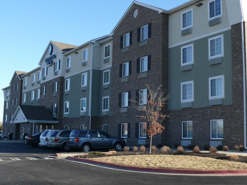 Hotels Near Lucas Oil Raceway Indianapolis Top 10 By Woodspring Suites Indianapolis Airport