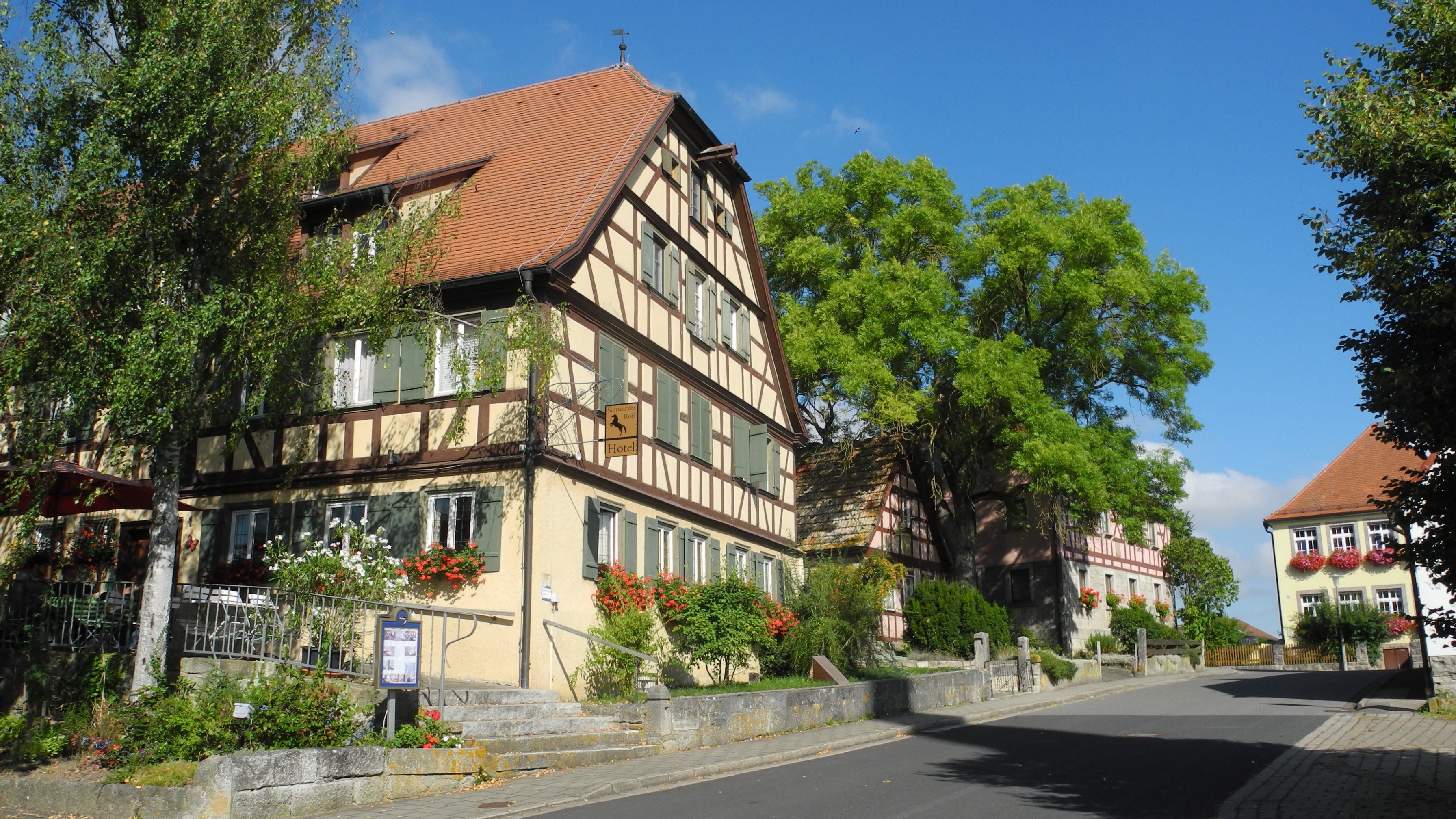 2021 限時飯店優惠 施瓦爾茲羅斯飯店 Hotel Schwarzes Ross 史丹斯佛德 Expedia Com Tw
