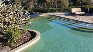 2 outdoor pools