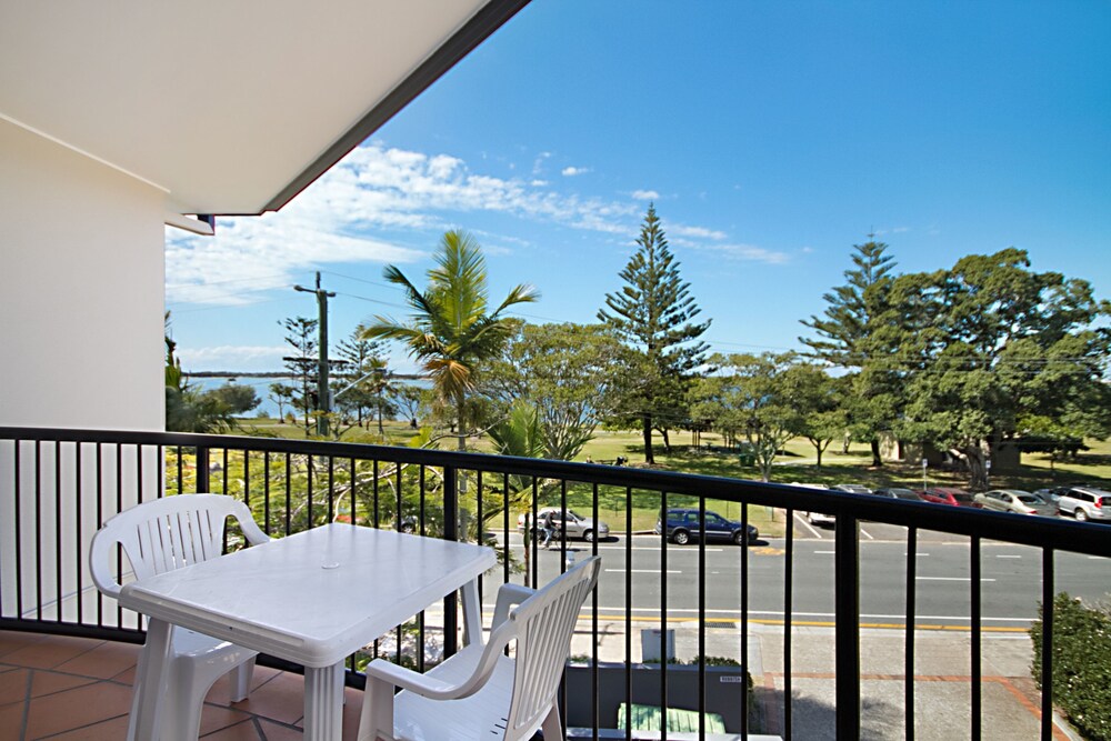 Blue Waters Apartments in Gold Coast Best Rates & Deals on Orbitz