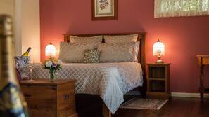 1 bedroom, premium bedding, pillow top beds, individually decorated