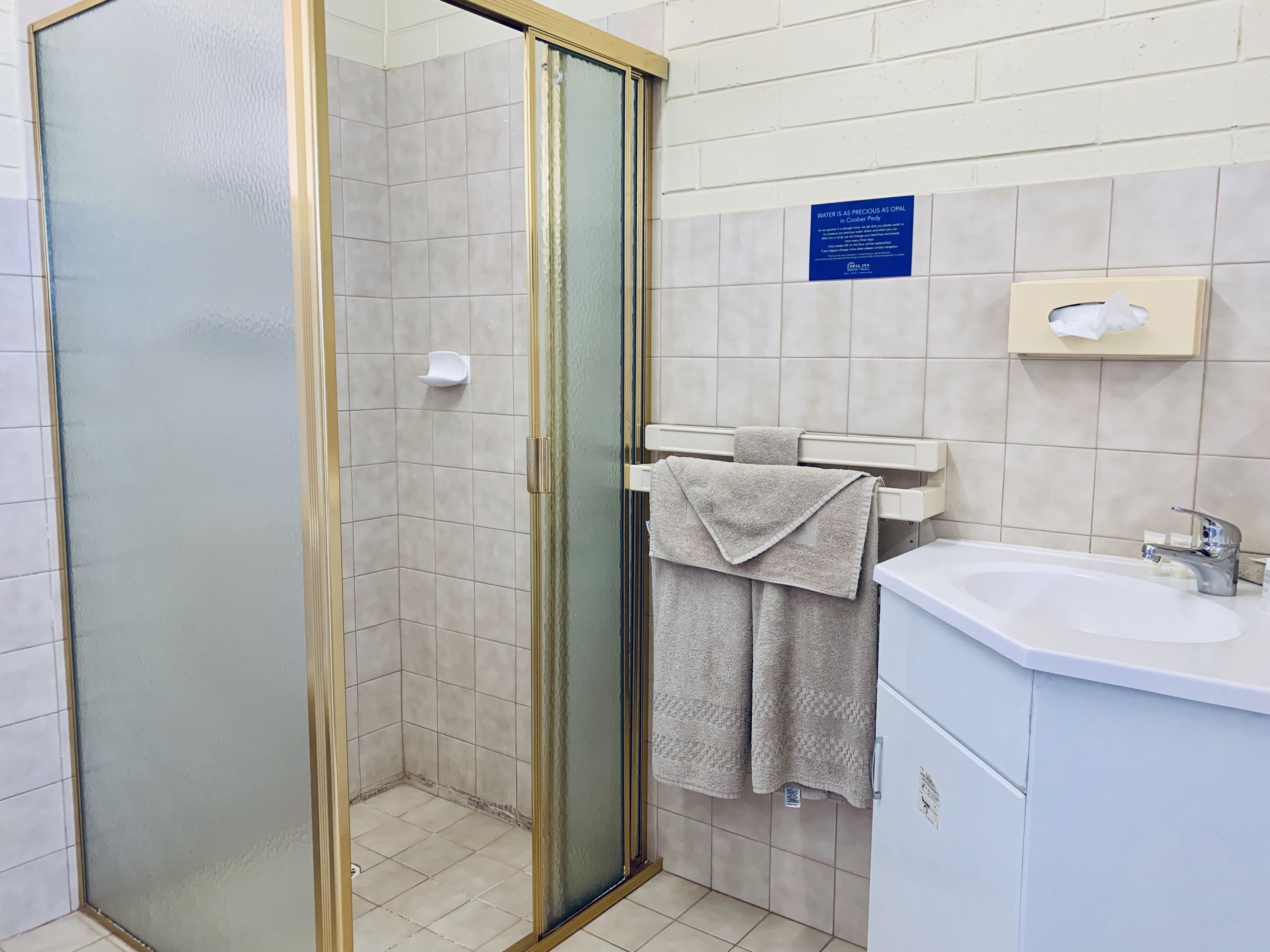 Opal Inn Hotel Motel