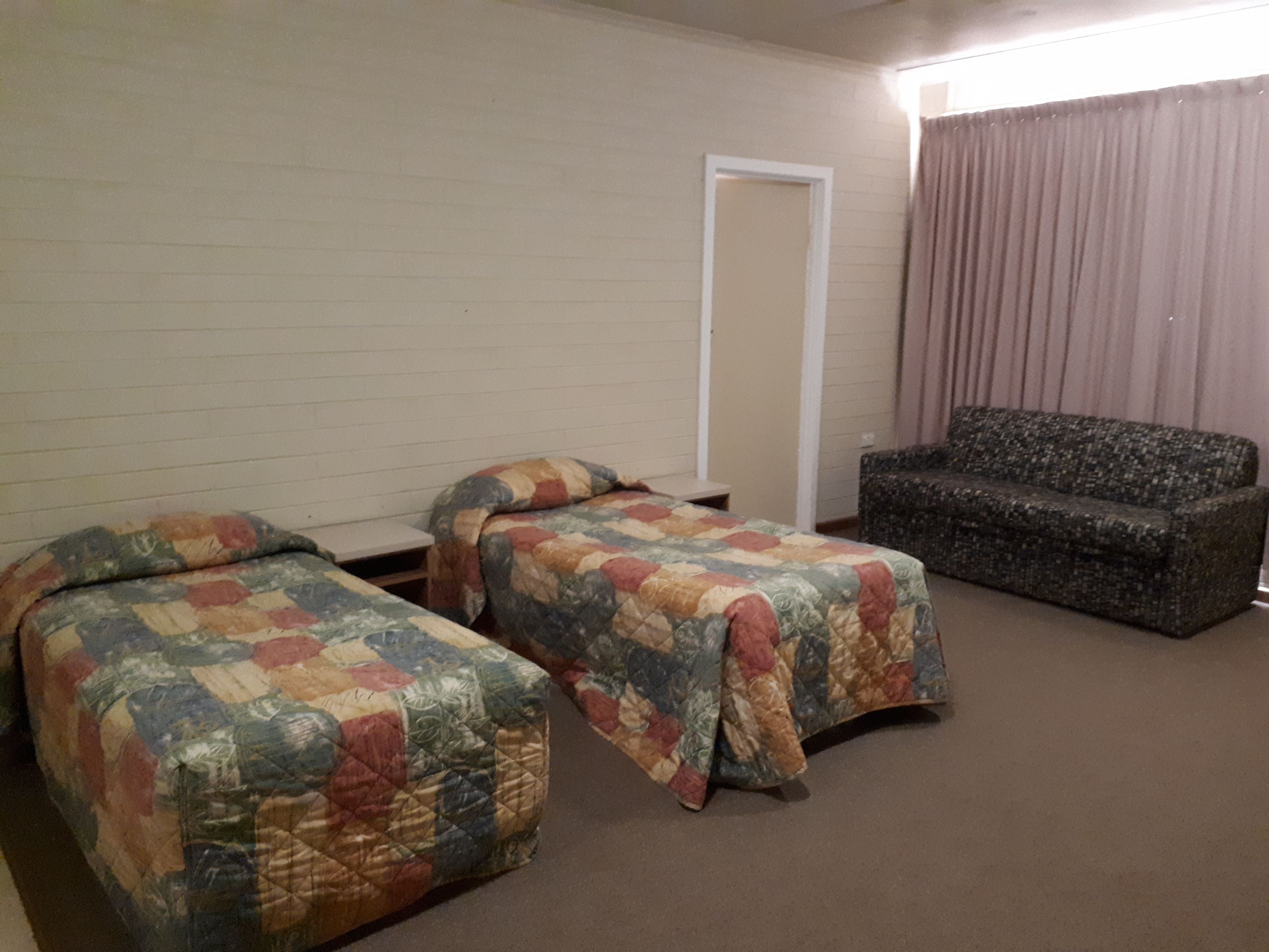 Opal Inn Hotel Motel