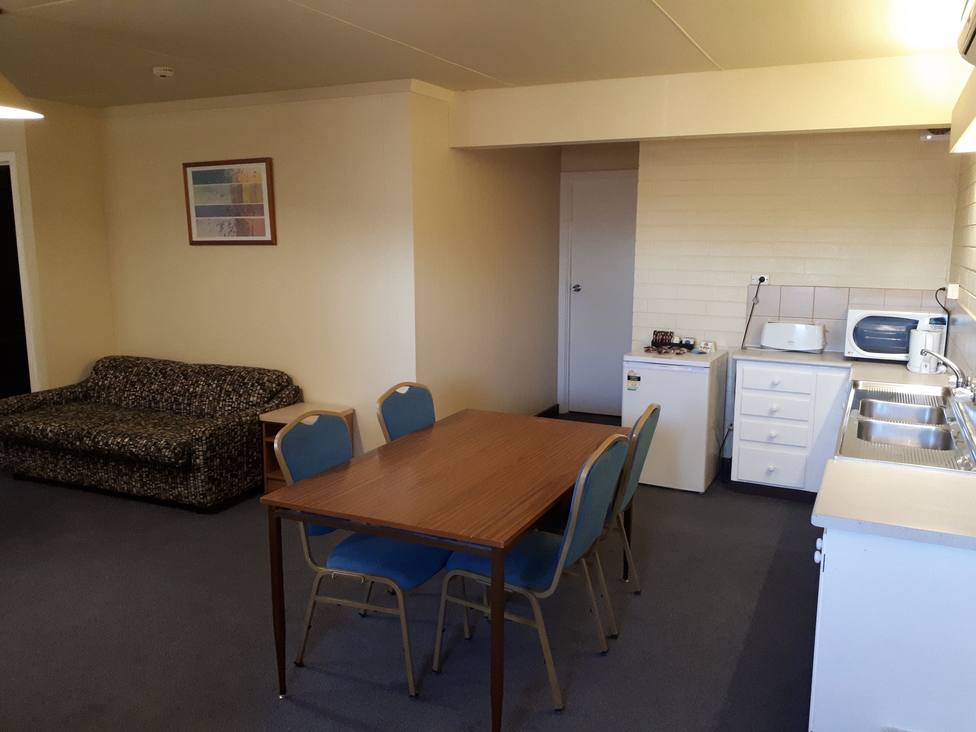 Opal Inn Hotel Motel