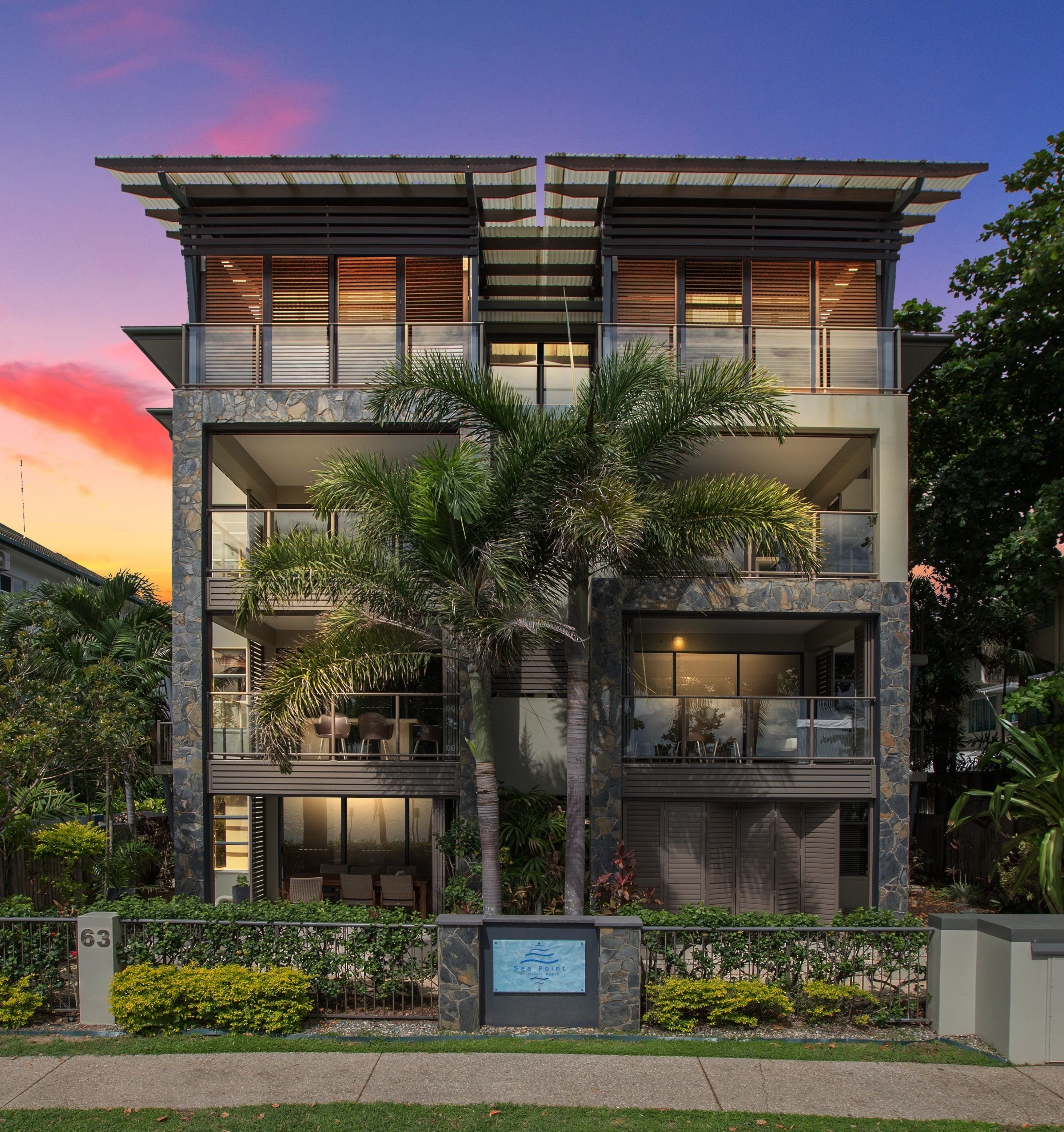 Sea Point On Trinity Beach