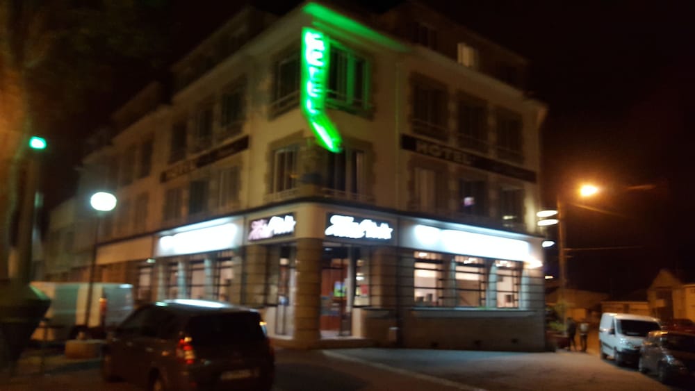 Hotel La Perriere Lorient France Hotel La Perriere Lorient France
