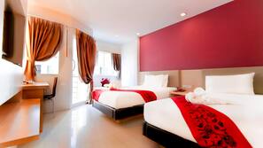 Premium bedding, in-room safe, desk, iron/ironing board