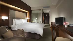Minibar, in-room safe, desk, blackout drapes