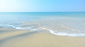 Am Strand, weißer Sandstrand