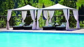 Outdoor pool, pool cabanas (surcharge), pool umbrellas