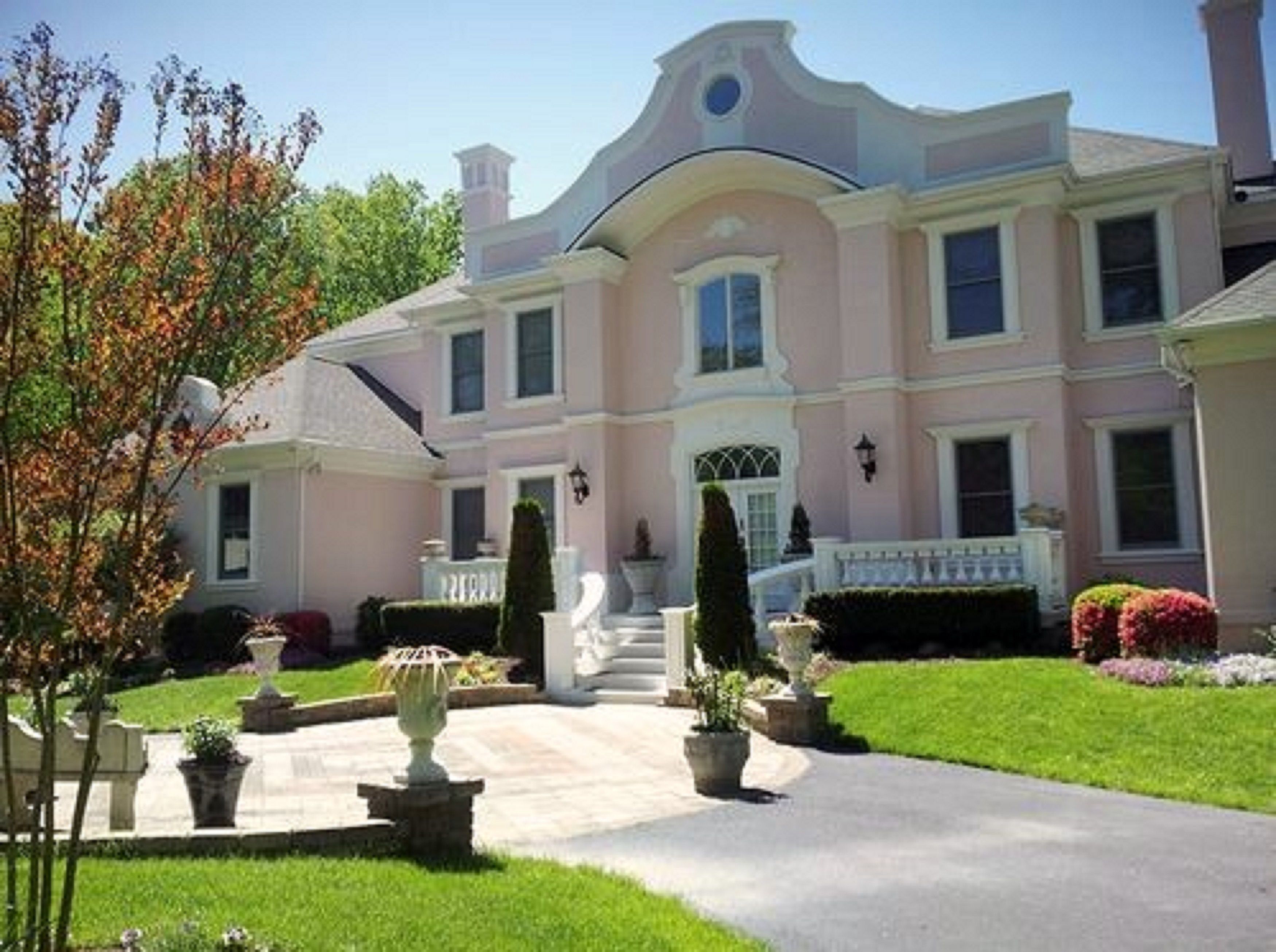 Rosewood Manor House in Marion, United States
