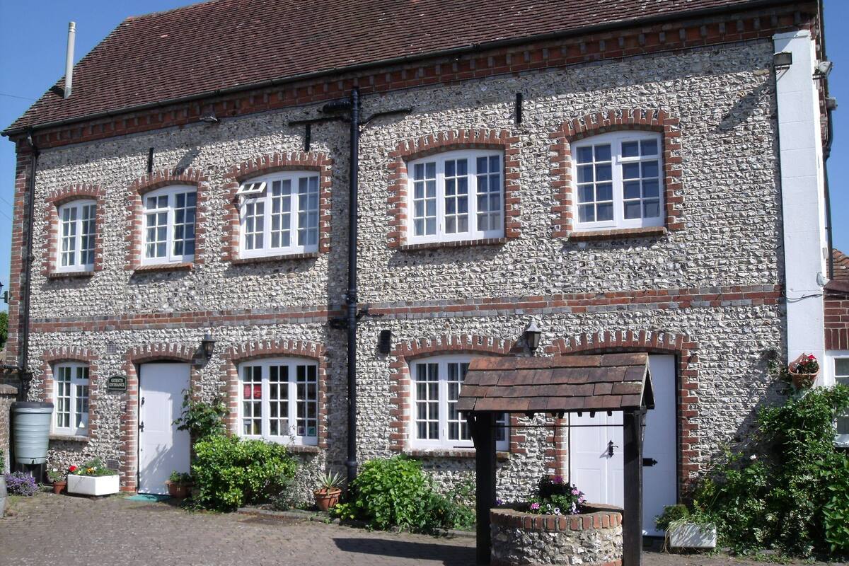 The Old Store Guest House In Chichester United Kingdom Expedia