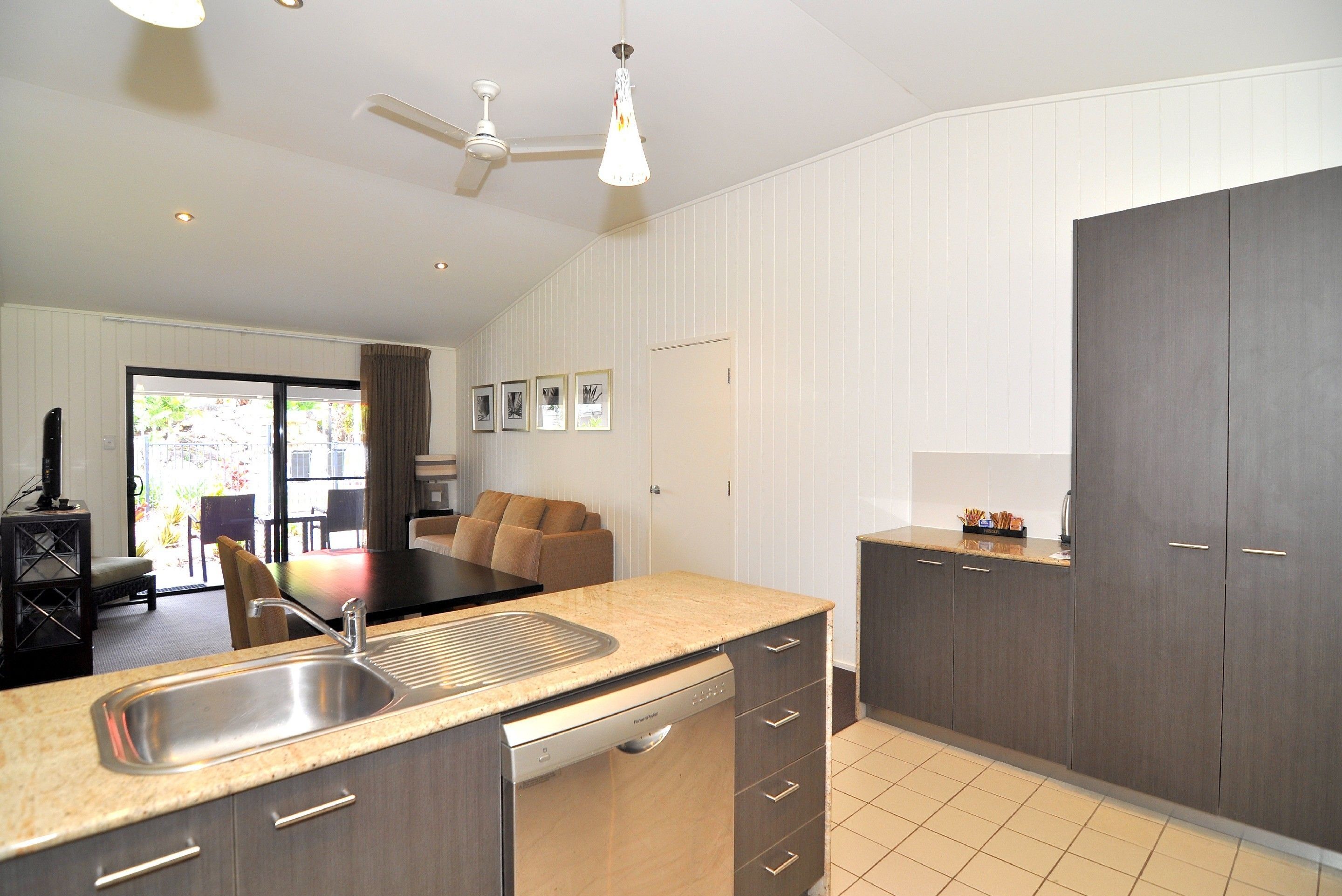 Mission Beach Resort