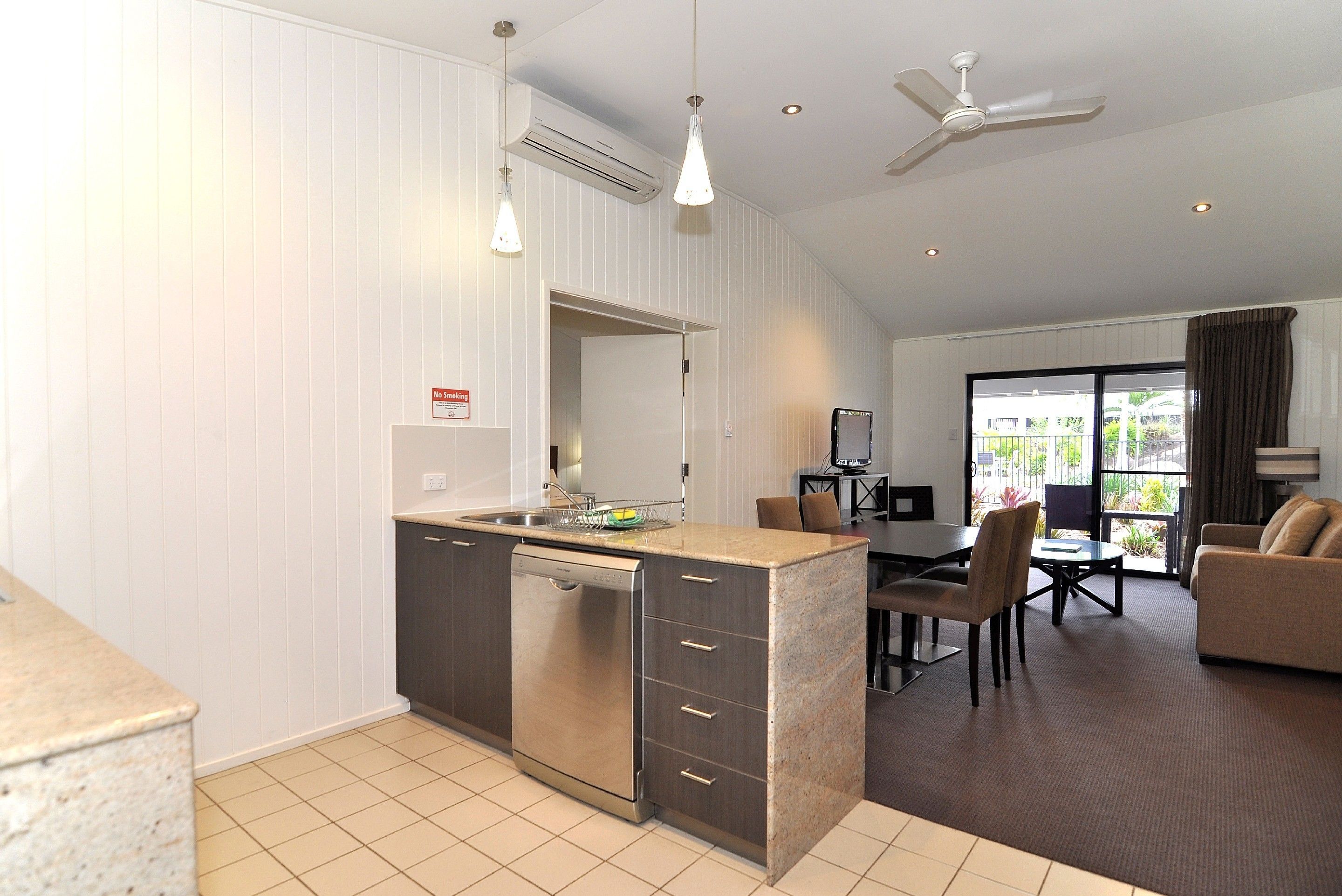 Mission Beach Resort