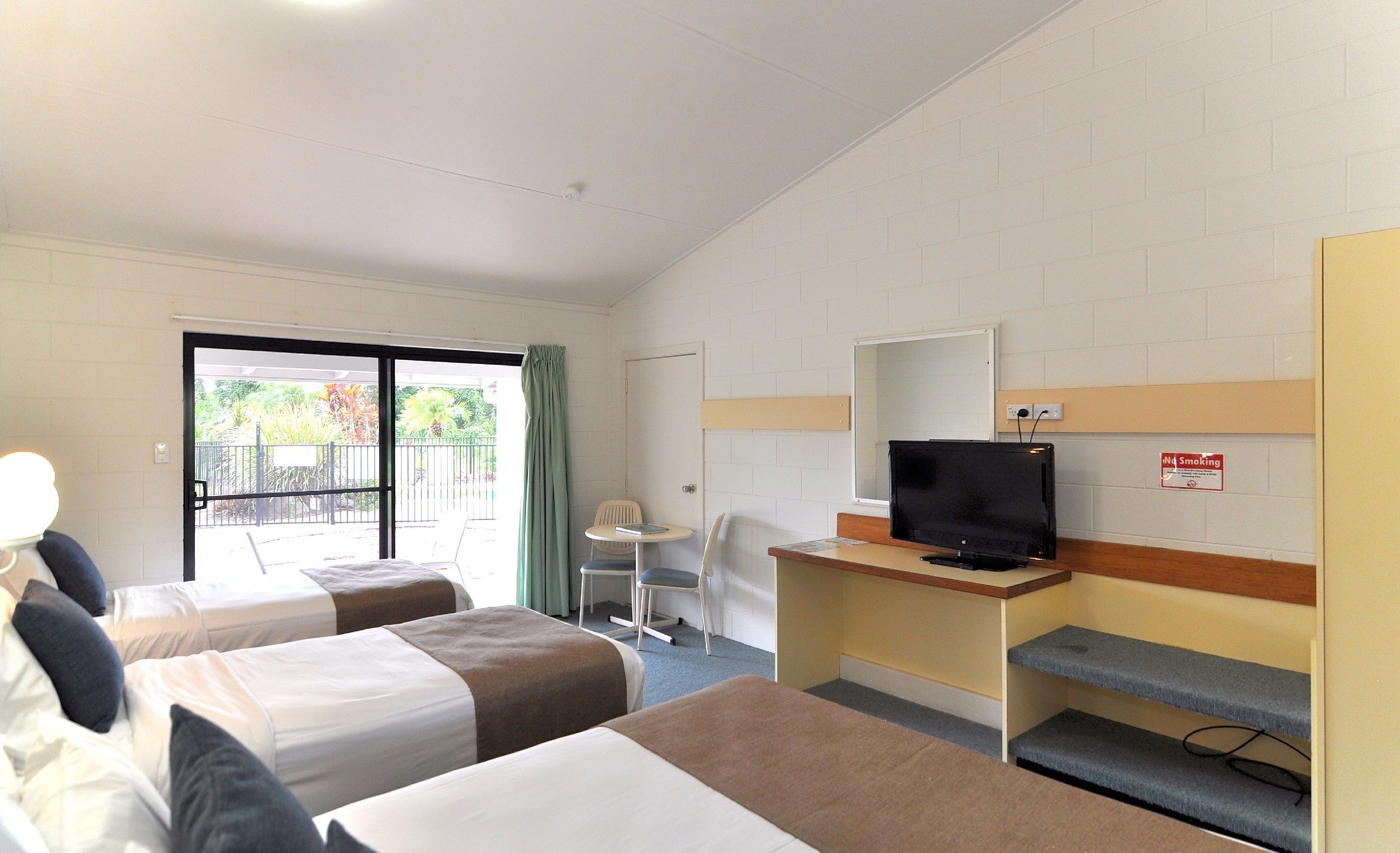 Mission Beach Resort