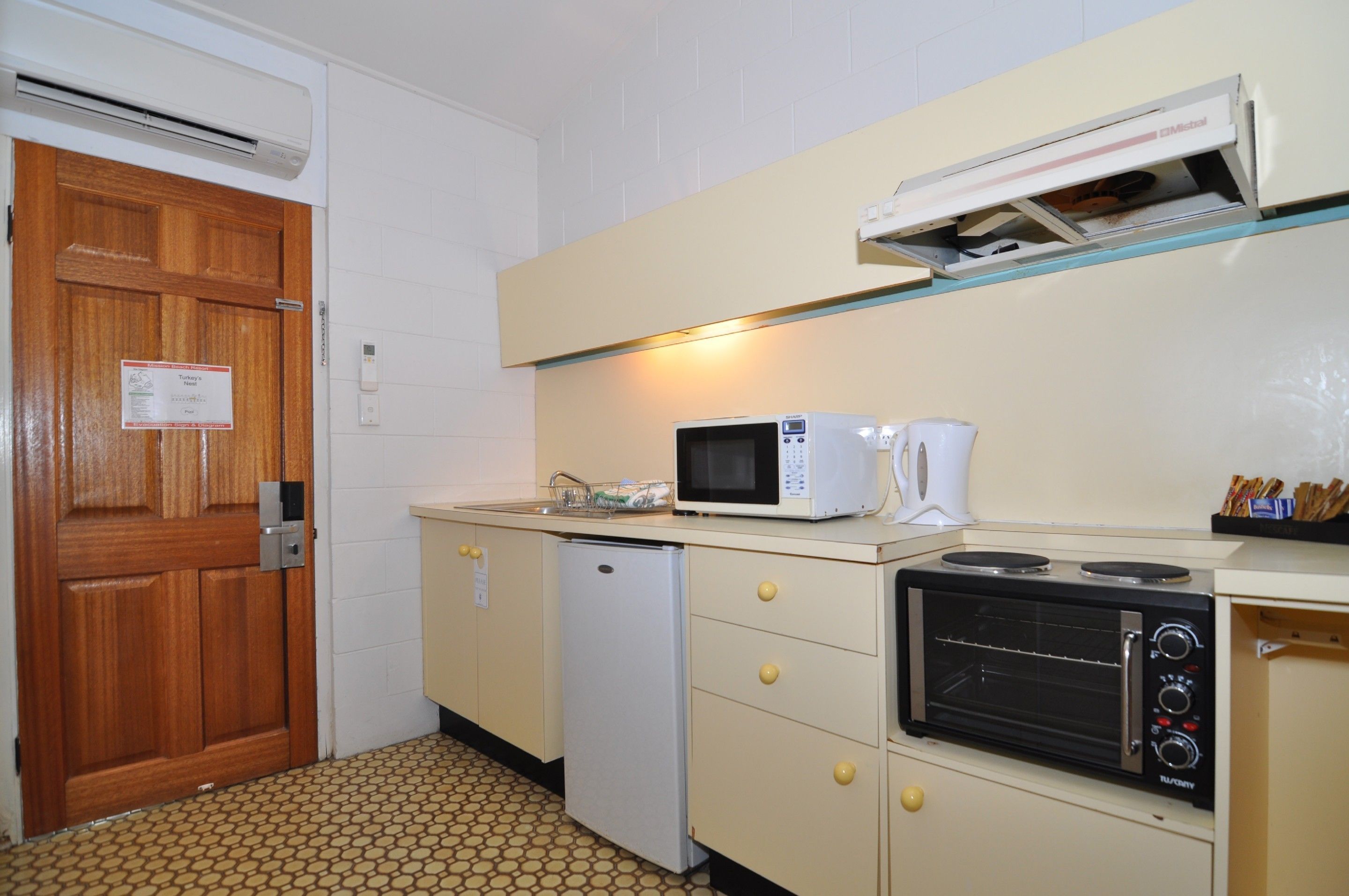 Mission Beach Resort