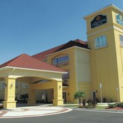 Top Hotels Closest To The Shoppes At River Crossing In Macon Hotels Com
