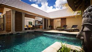 Piscine extérieure