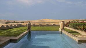 Egyptian cotton sheets, premium bedding, minibar, in-room safe