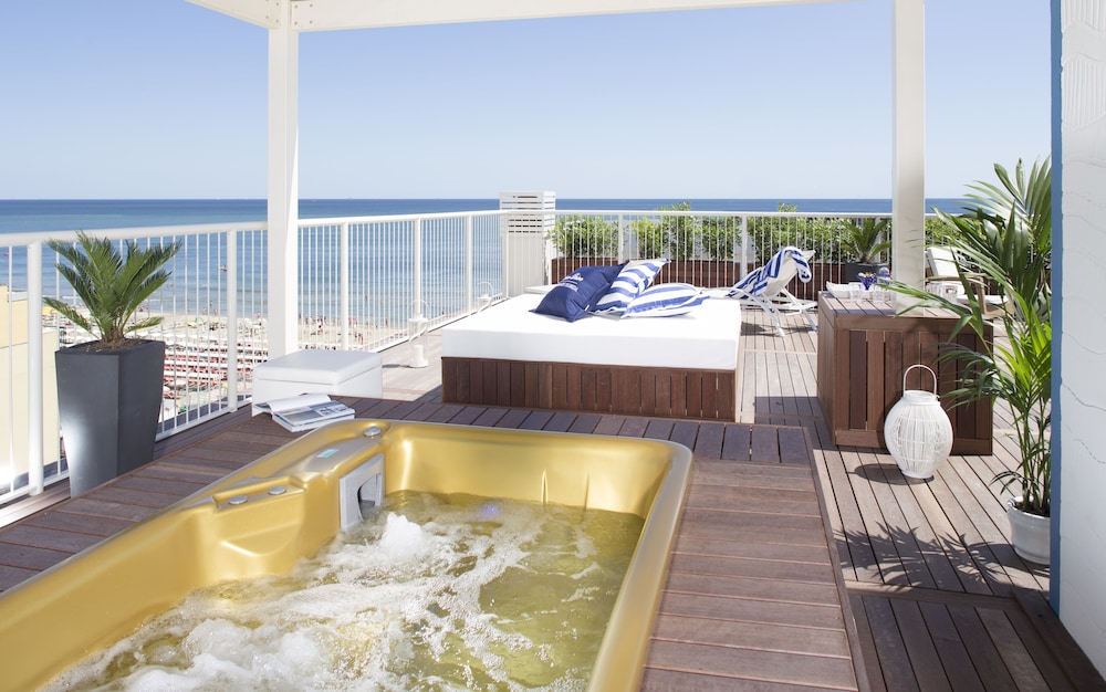 Apollo In Riccione Hotel Rates Reviews On Orbitz