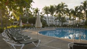 2 outdoor pools, pool umbrellas, sun loungers