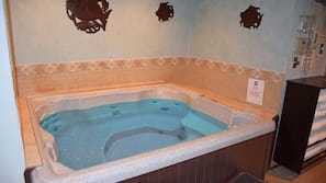Indoor spa bath