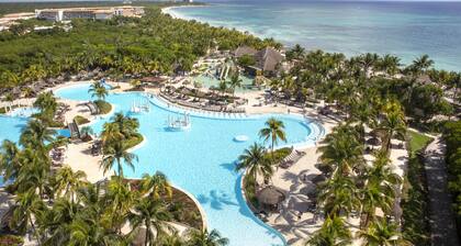 Grand Palladium Colonial Resort & Spa All Inclusive
